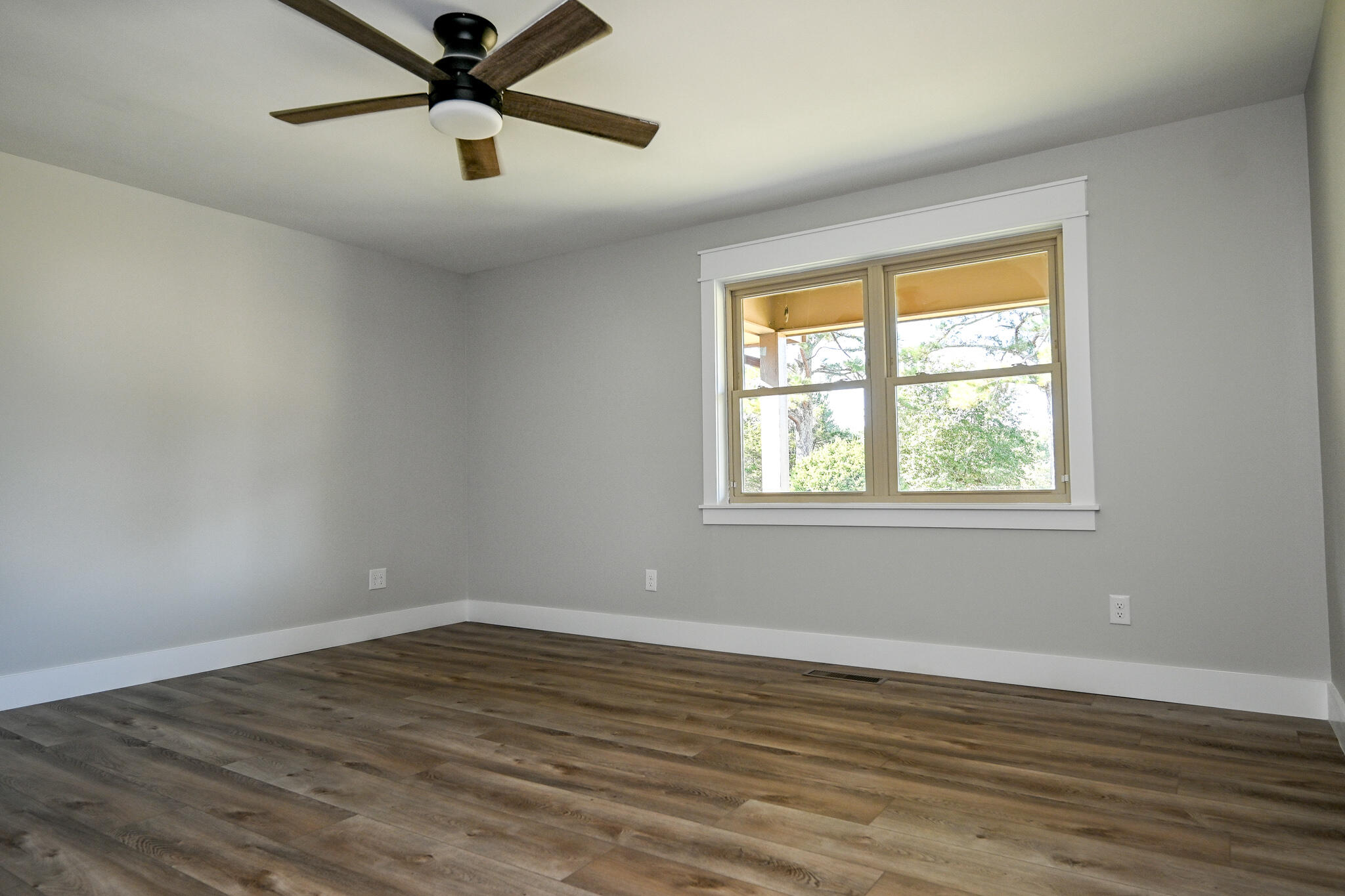 8024 Highway 58 Harrison, TN 37341 - Photo 35 of 84 DSC_2823