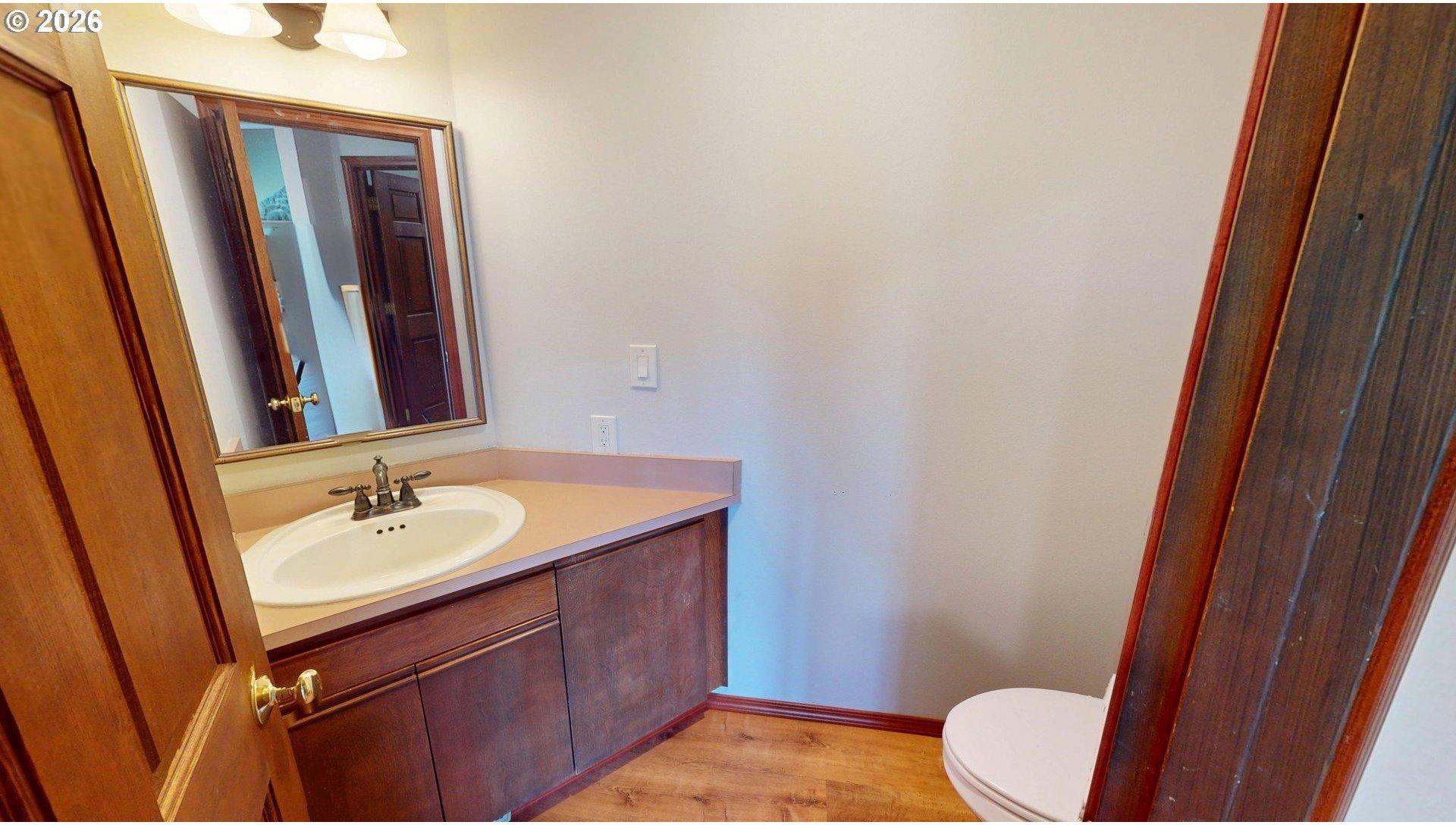 95822 Quail Mountain Road Gold Beach, OR 97444 - Photo 19 of 48 Bathroom