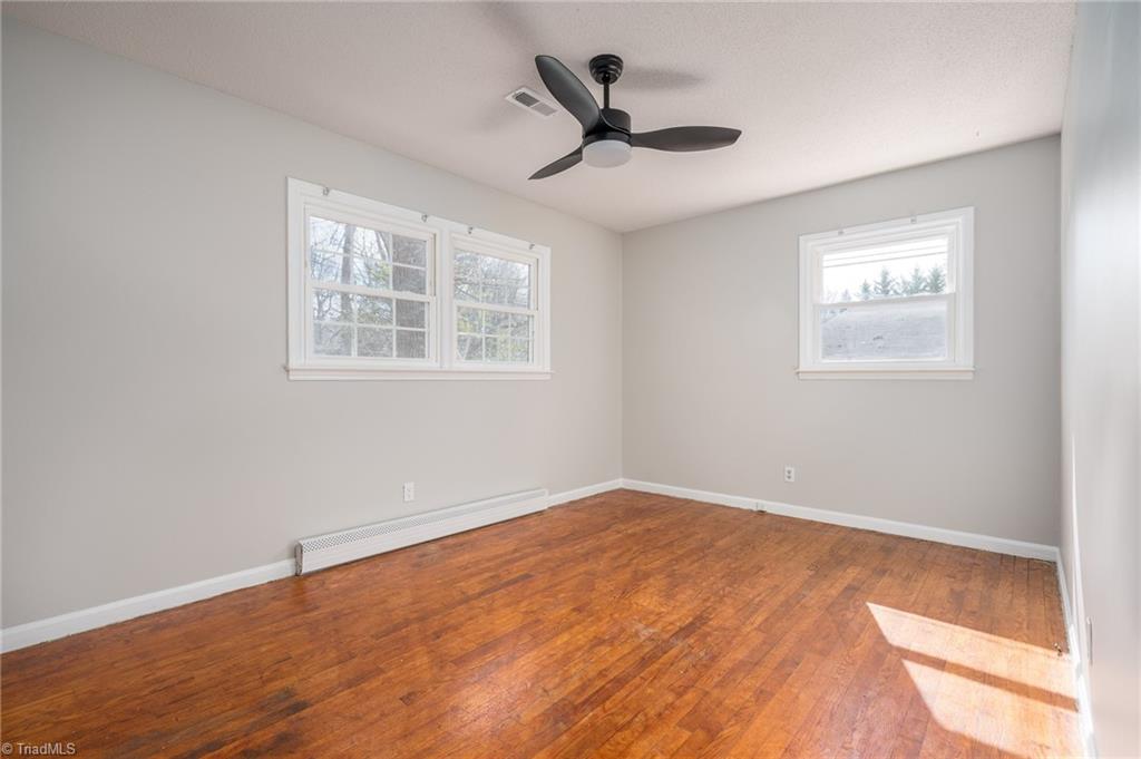 415 Peace Street High Point, NC 27262 - Photo 16 of 33 PRIMARY