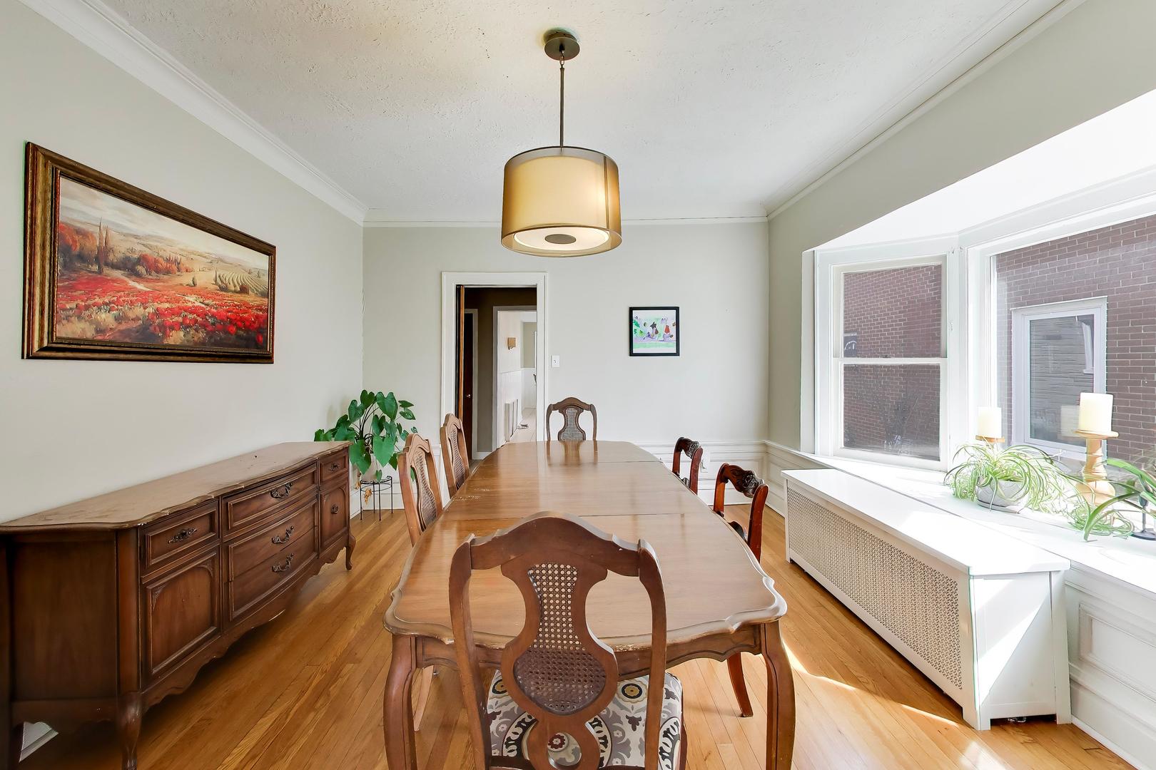 283 Bartram Road Riverside, IL 60546 - Photo 8 of 43