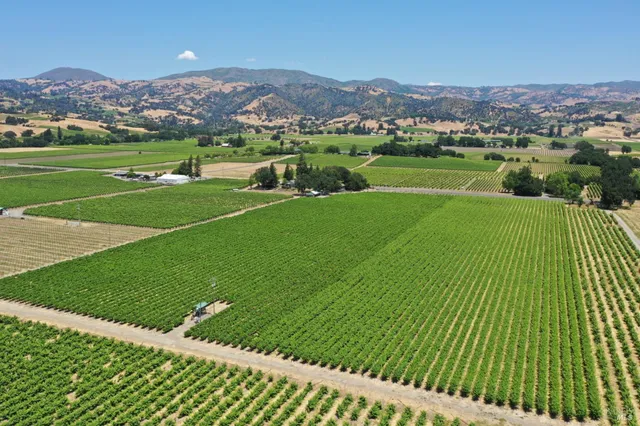 $2,200,000 | 5301 Highway 128, Geyserville, CA 95441