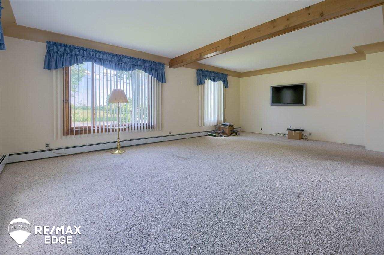 10449 East Potter Road Davison, MI 48423 - Photo 15 of 38 21461364-14.JPG
