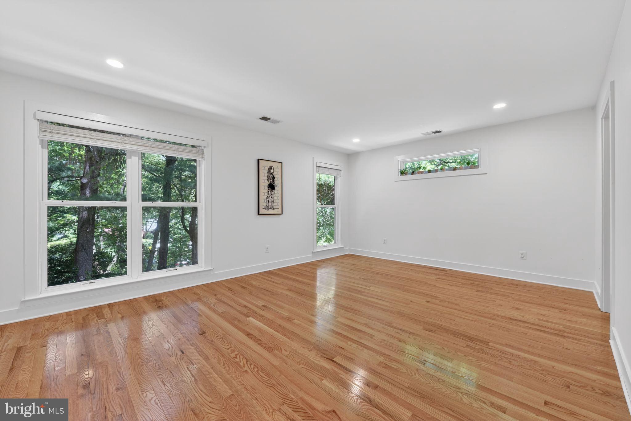 1605 Apricot Court Reston, VA 20190 - Photo 15 of 30