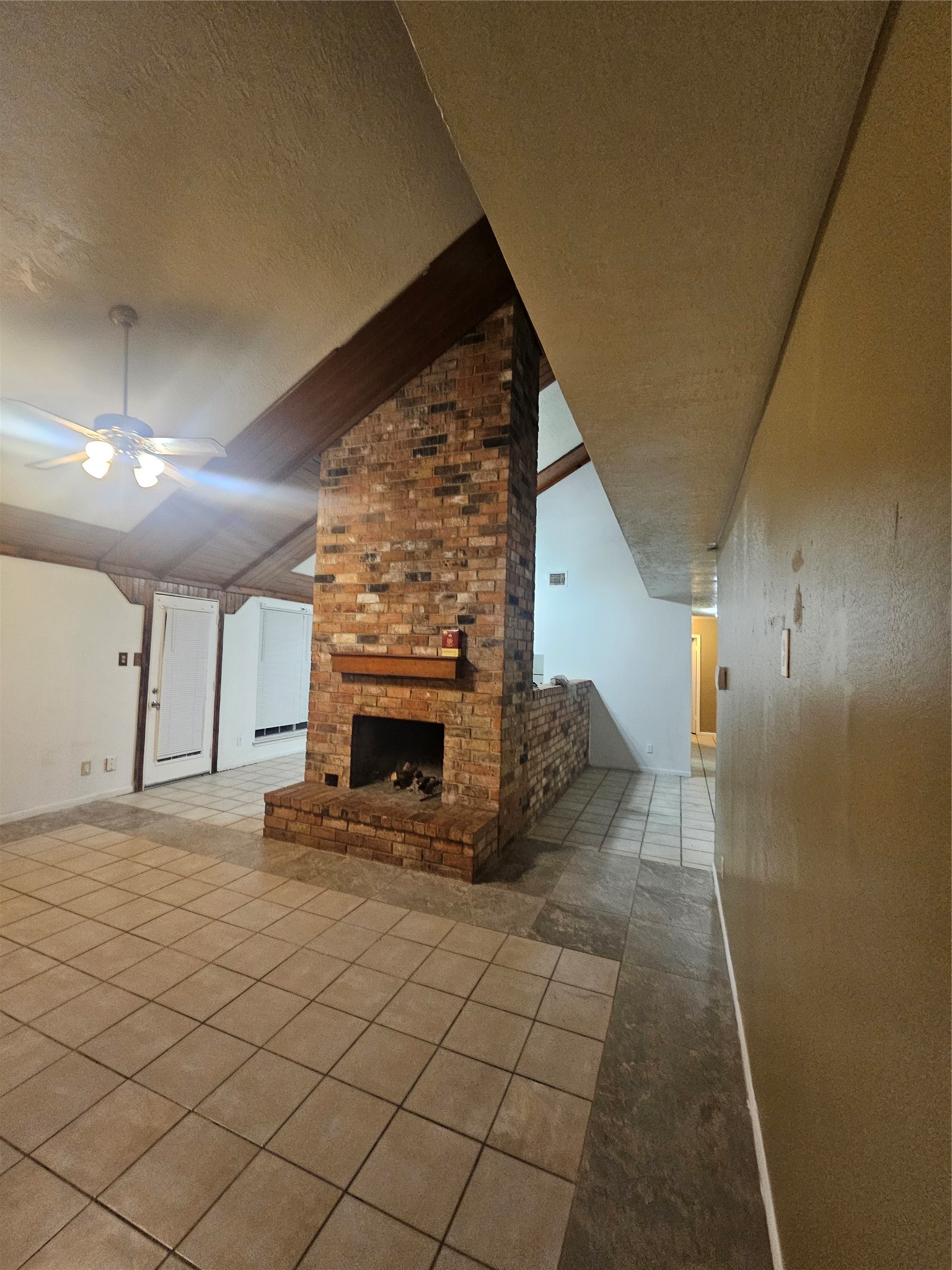 4011 Alshire Drive Spring, TX 77373 - Photo 12 of 37 high ceiling and high break fireplace