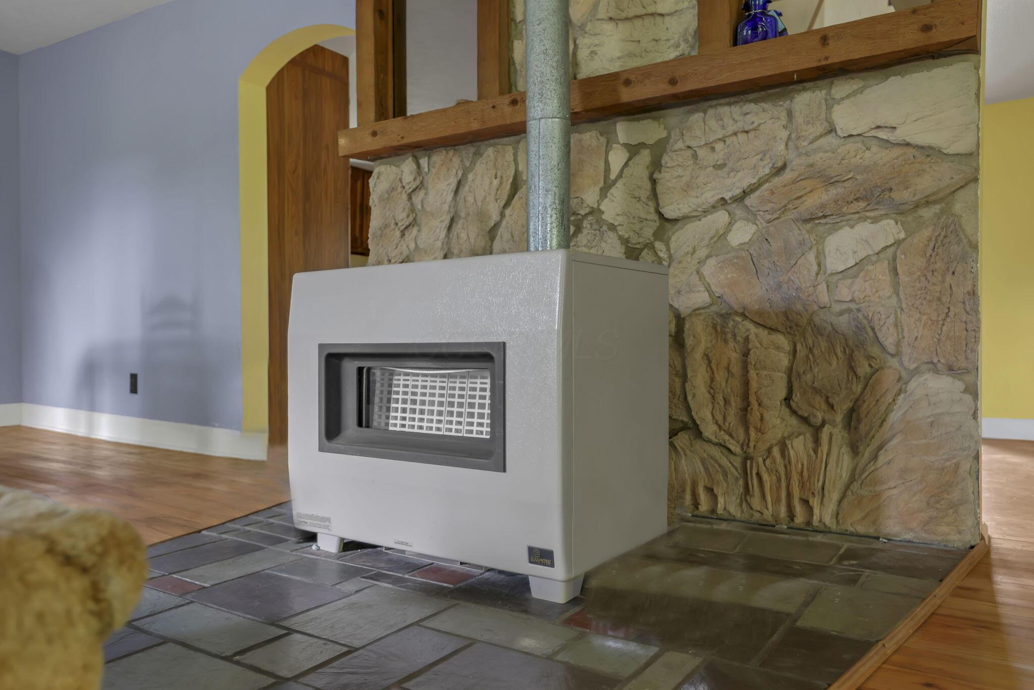 14745 Dutch Creek Road Athens, OH 45701 - Photo 17 of 62 Propane Stove