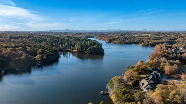 $699,900 | 329 Shoreview Drive, Chesnee, SC 29323