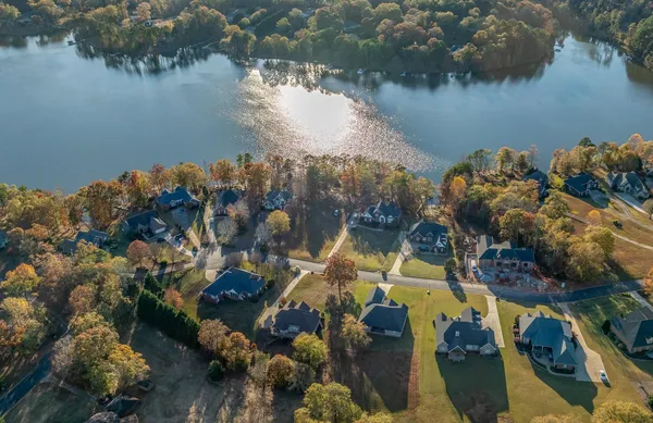 $685,895 | 329 Shoreview Drive, Chesnee, SC 29323