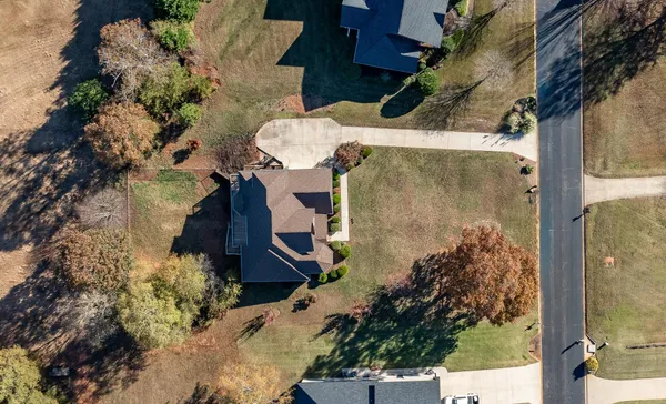 $685,895 | 329 Shoreview Drive, Chesnee, SC 29323