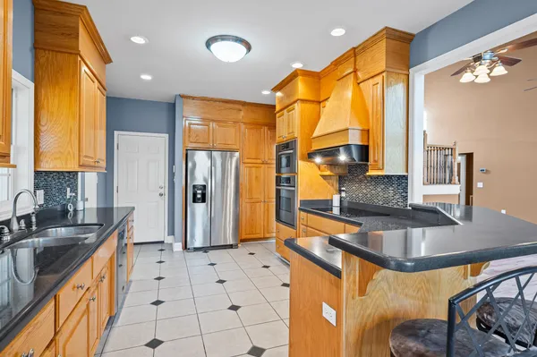 $685,895 | 329 Shoreview Drive, Chesnee, SC 29323