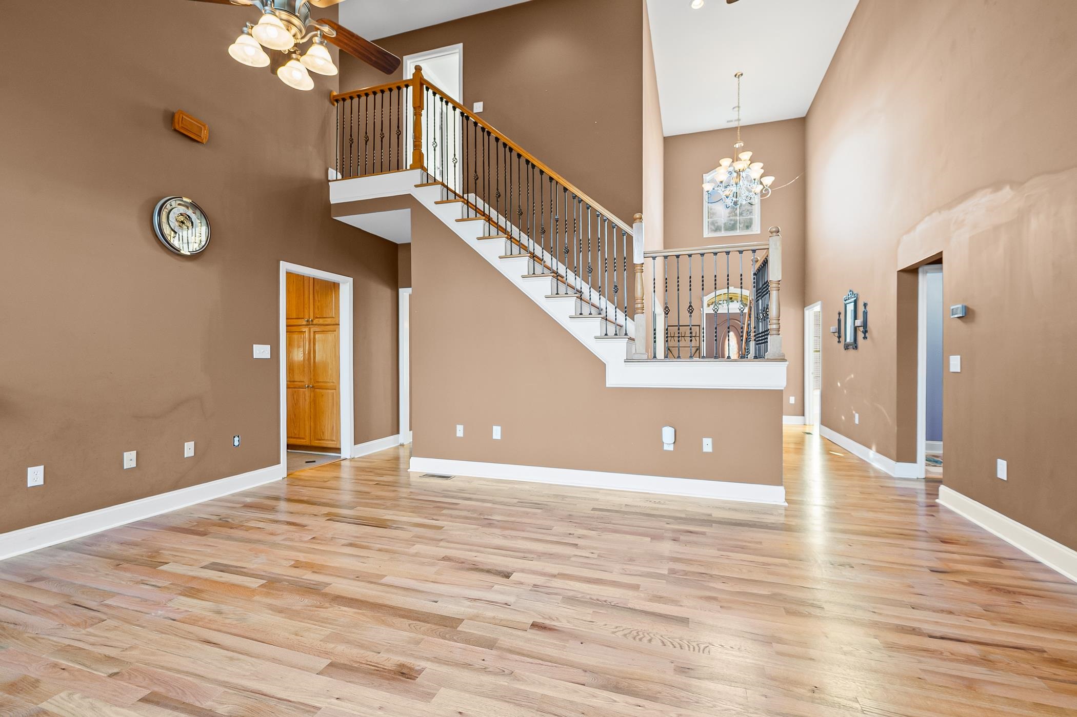 329 Shoreview Drive Chesnee, SC 29323 - Photo 9 of 50