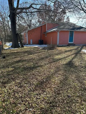 a view of outdoor space