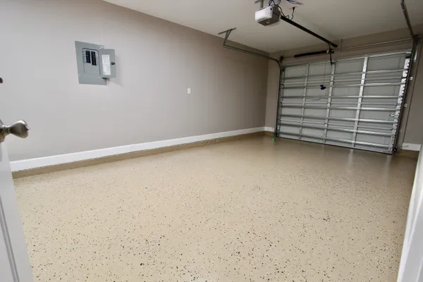 a view of room and garage
