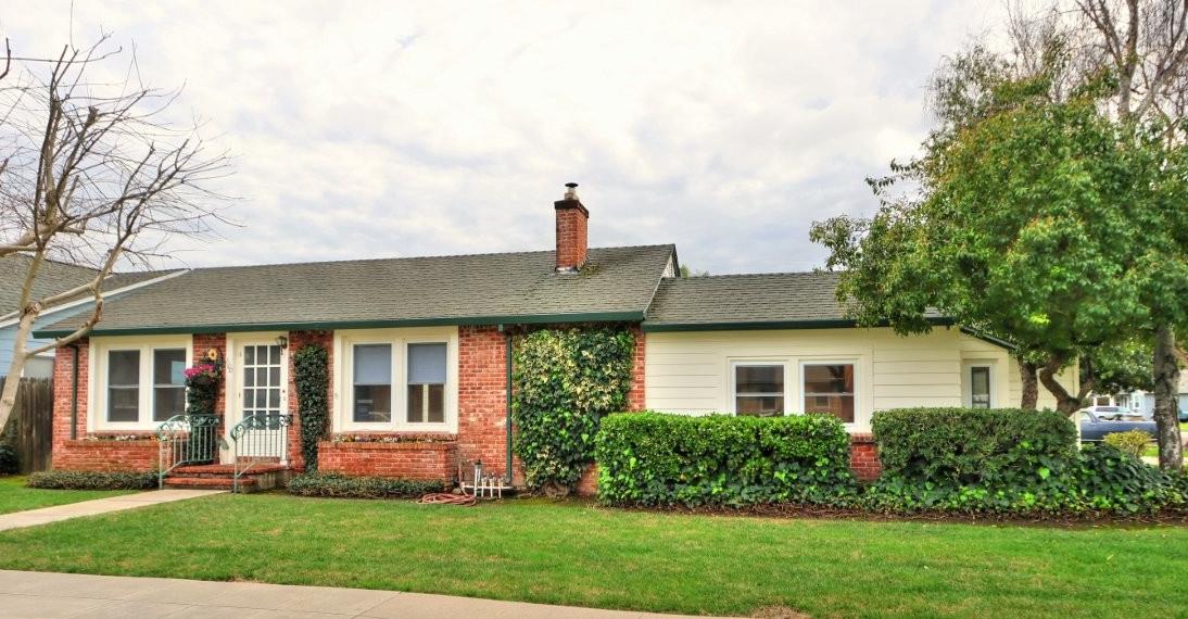 1100 2nd Avenue Walnut Grove, CA 95690 - Photo 1 of 1 front view of a house and a yard