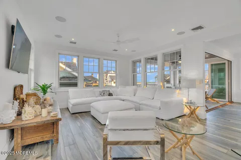 $20,000 | 985 North Ocean Avenue, Mantoloking, NJ 08738