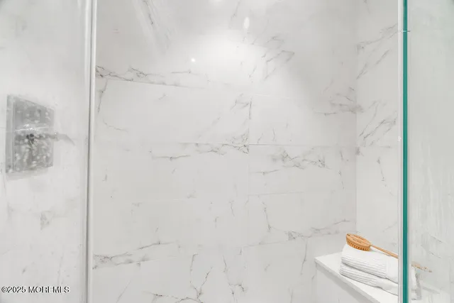 $20,000 | 985 North Ocean Avenue, Mantoloking, NJ 08738