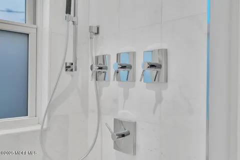 $20,000 | 985 North Ocean Avenue, Mantoloking, NJ 08738