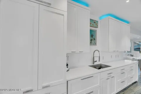 $20,000 | 985 North Ocean Avenue, Mantoloking, NJ 08738