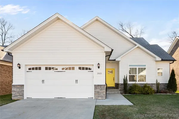 $431,500 | 2021 Prestwick Place, Henryville, IN 47126