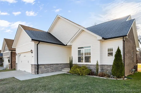 $431,500 | 2021 Prestwick Place, Henryville, IN 47126