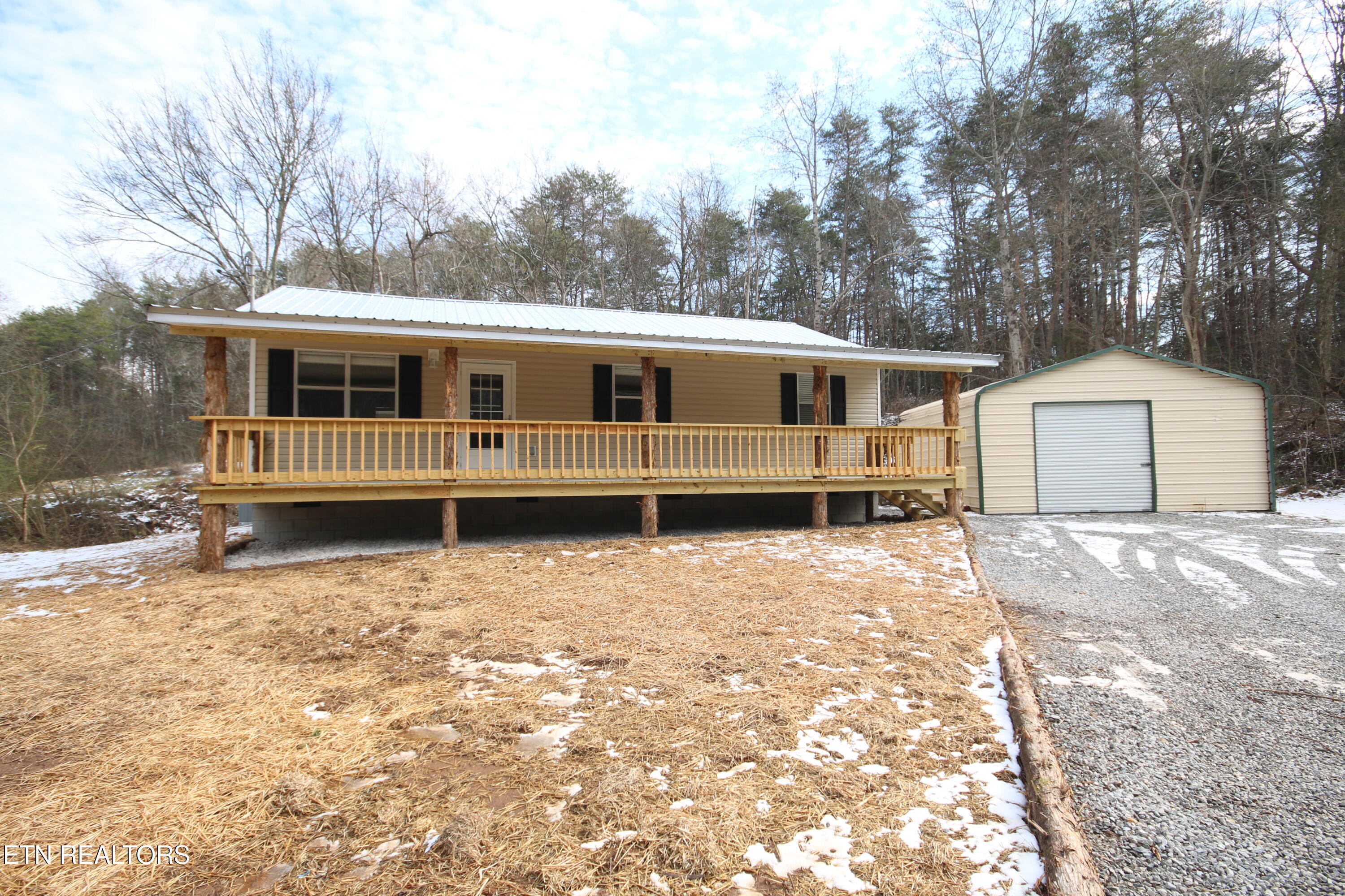 580 Co Road Englewood, TN 37329 - Photo 2 of 31 IMG_8314