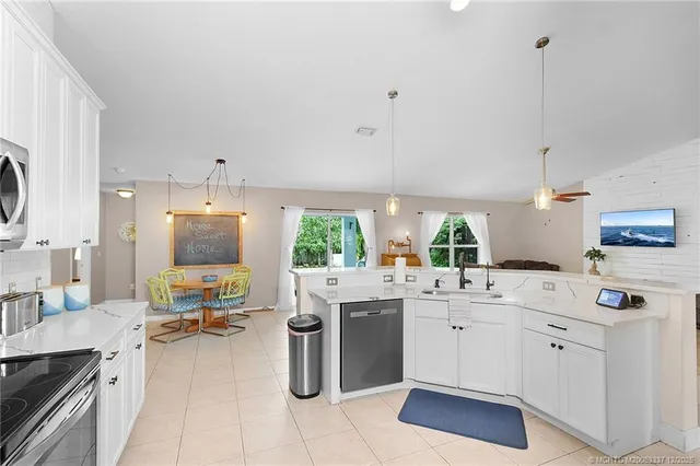 $459,000 | 1925 Southwest Sylvester Lane, Port St. Lucie, FL 34984