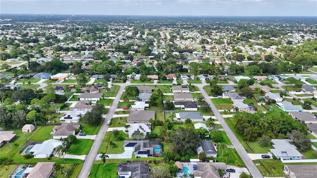 $459,000 | 1925 Southwest Sylvester Lane, Port St. Lucie, FL 34984