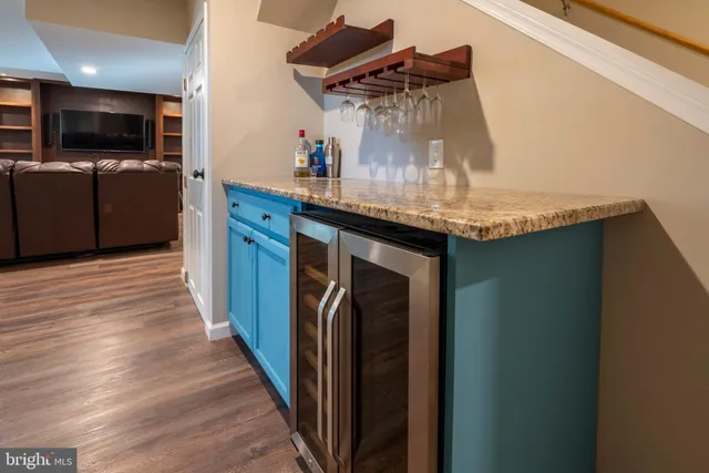 $725,000 | 5933 Woodridge Drive, Green Lane, PA 18054