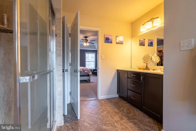 $725,000 | 5933 Woodridge Drive, Green Lane, PA 18054