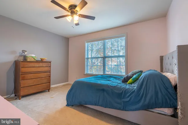 $725,000 | 5933 Woodridge Drive, Green Lane, PA 18054