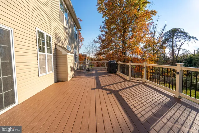 $725,000 | 5933 Woodridge Drive, Green Lane, PA 18054