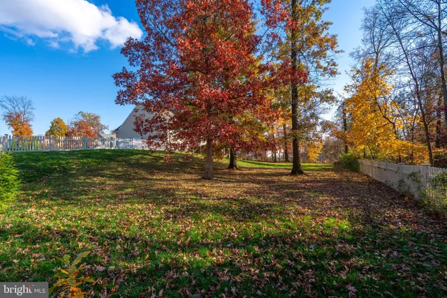 $725,000 | 5933 Woodridge Drive, Green Lane, PA 18054