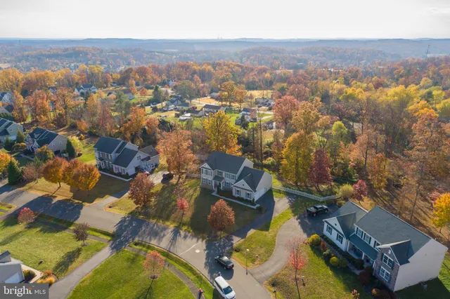 $725,000 | 5933 Woodridge Drive, Green Lane, PA 18054