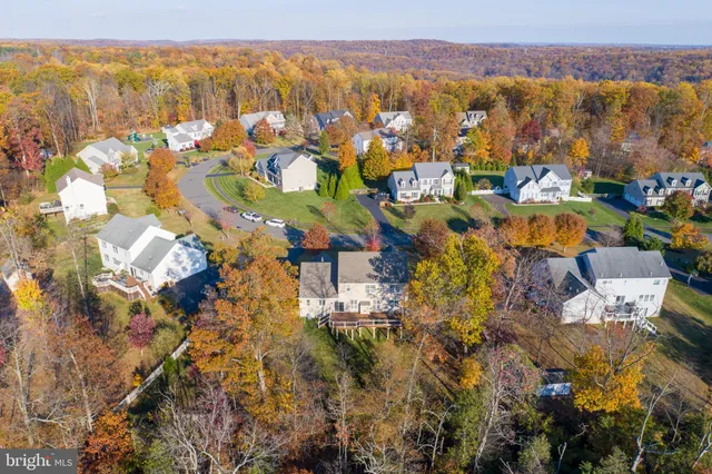 $725,000 | 5933 Woodridge Drive, Green Lane, PA 18054