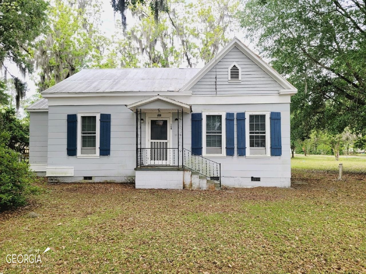 504 North Maple Street Springfield, GA 31329 - Photo 1 of 1 a house view with a garden space