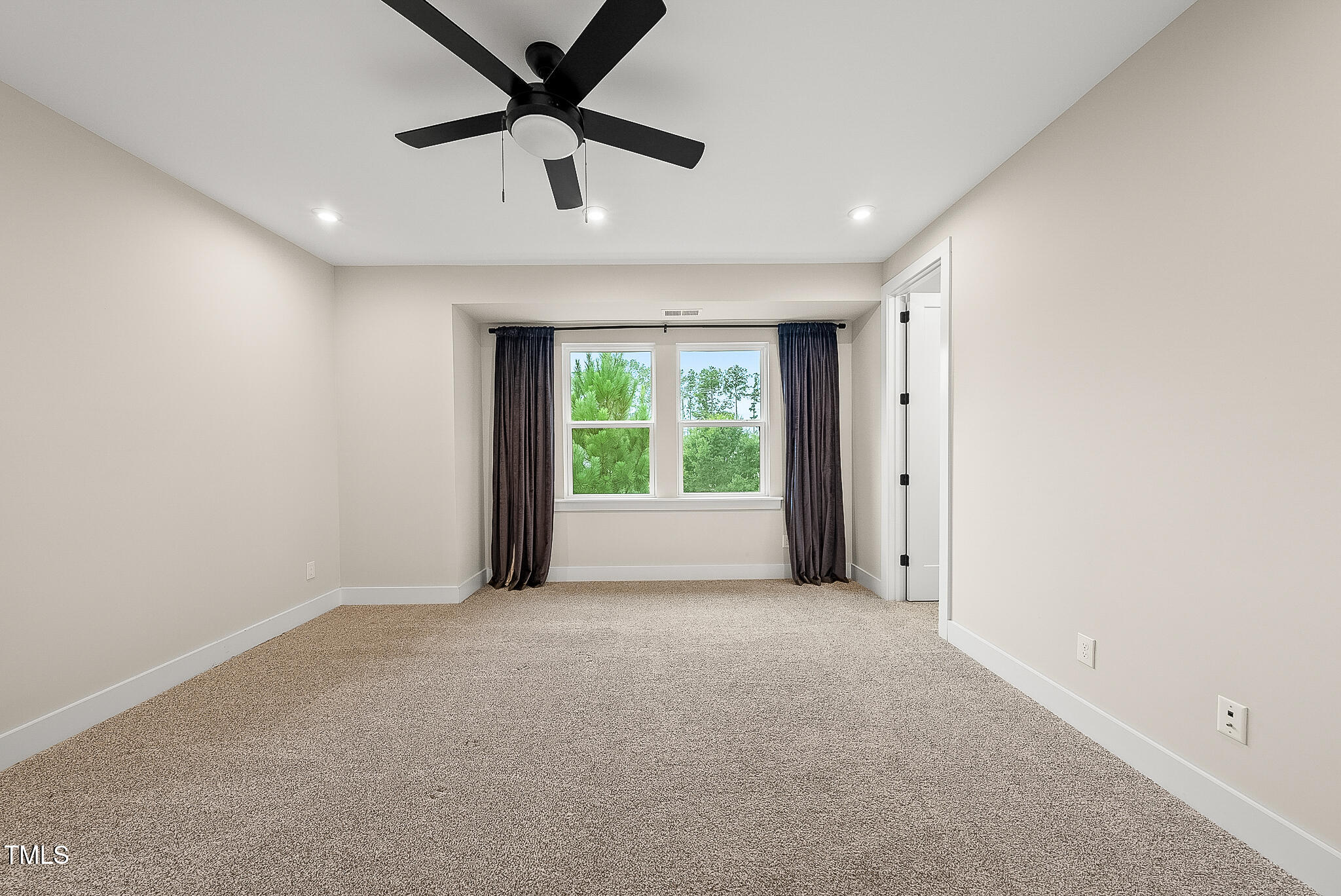 910 Waterside View Drive Raleigh, NC 27606 - Photo 17 of 29 DSC06987