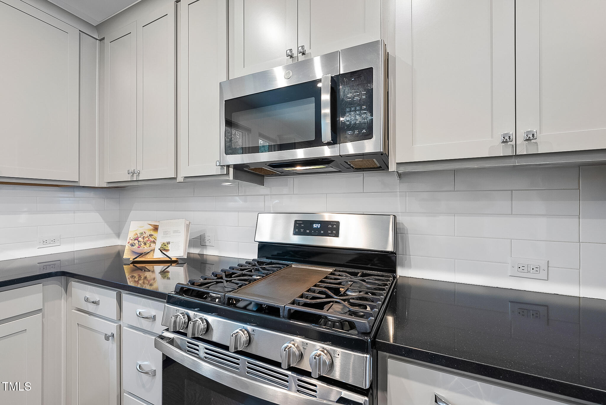 910 Waterside View Drive Raleigh, NC 27606 - Photo 10 of 29 DSC06945