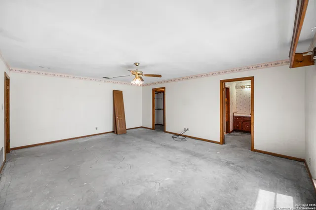 $900,000 | 0 Fm 2200, Devine, TX 78016