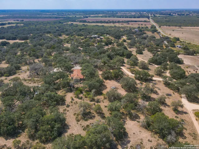 $900,000 | 0 Fm 2200, Devine, TX 78016