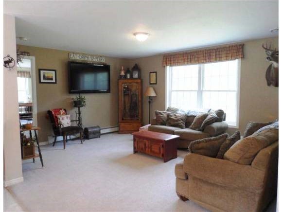 3196 Parade Road Laconia, NH 03246 - Photo 7 of 18