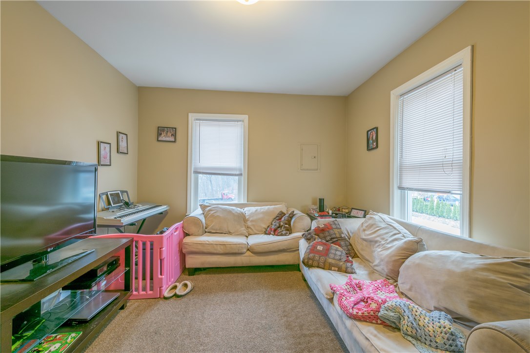 160 Valley Street Woonsocket, RI 02895 - Photo 19 of 36