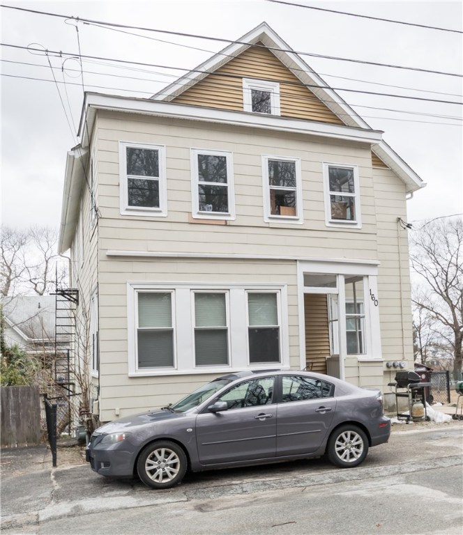 160 Valley Street Woonsocket, RI 02895 - Photo 5 of 36