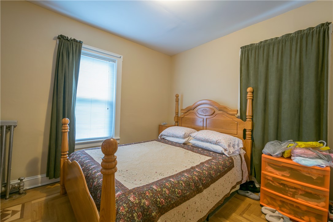 160 Valley Street Woonsocket, RI 02895 - Photo 7 of 36