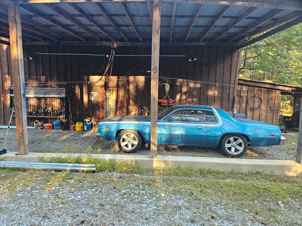 595 Hudson Mill Road Hamilton, GA 31811 - Photo 15 of 76 covered parking