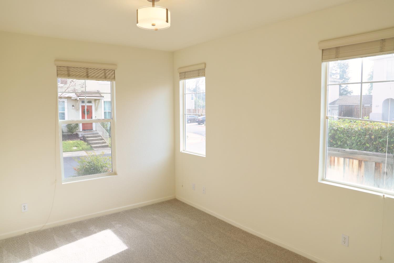 701 Ferrier Way Folsom, CA 95630 - Photo 13 of 34