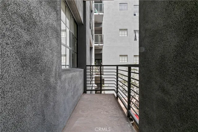 $399,000 | 420 San Pedro Street, Unit 329, Los Angeles, CA 90013