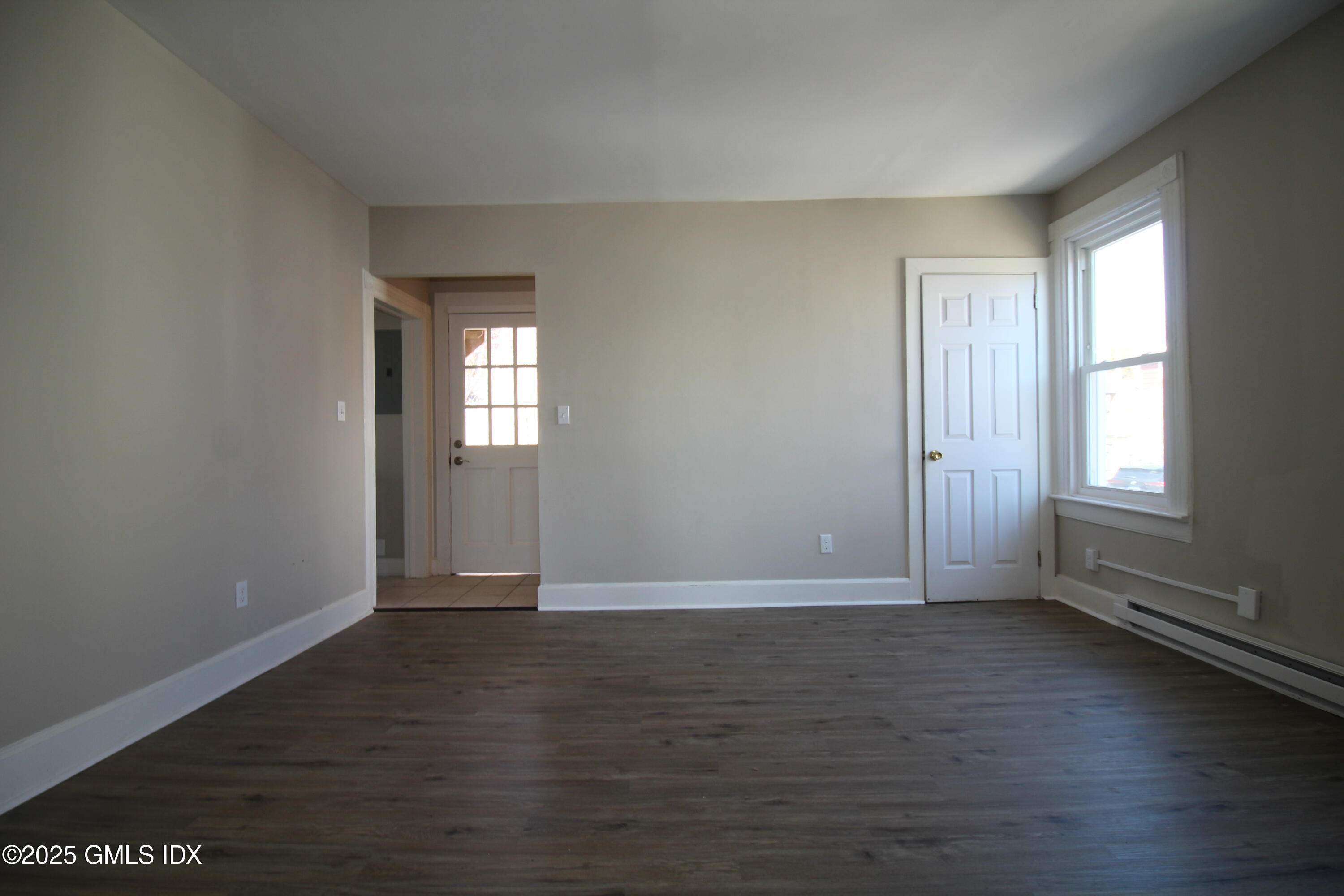 272 Valley Road, Unit 2 Cos Cob, CT 06807 - Photo 10 of 17 Pinnacle272ValleyIMG_4987LivingRm2ndFl