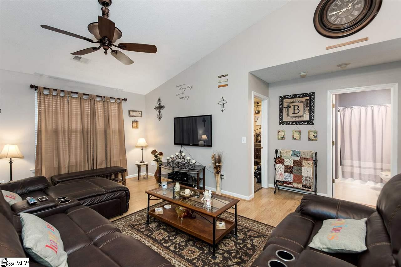 108 Kyle Avenue Inman, SC 29349 - Photo 4 of 23