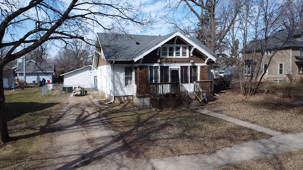 920 Elm Street Alexandria, MN 56308 - Photo 1 of 14