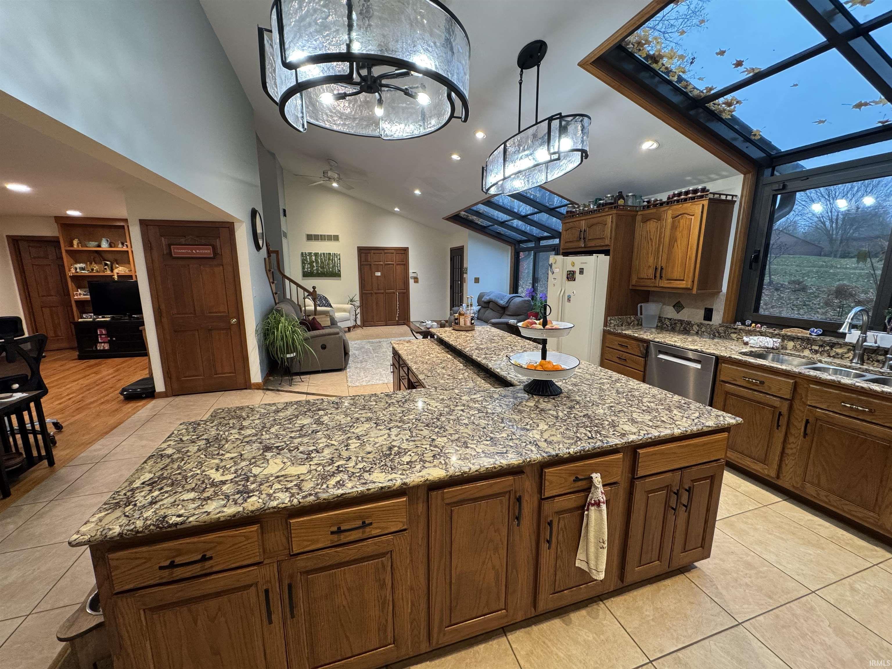 66110 Oak Road Lakeville, IN 46536 - Photo 7 of 36