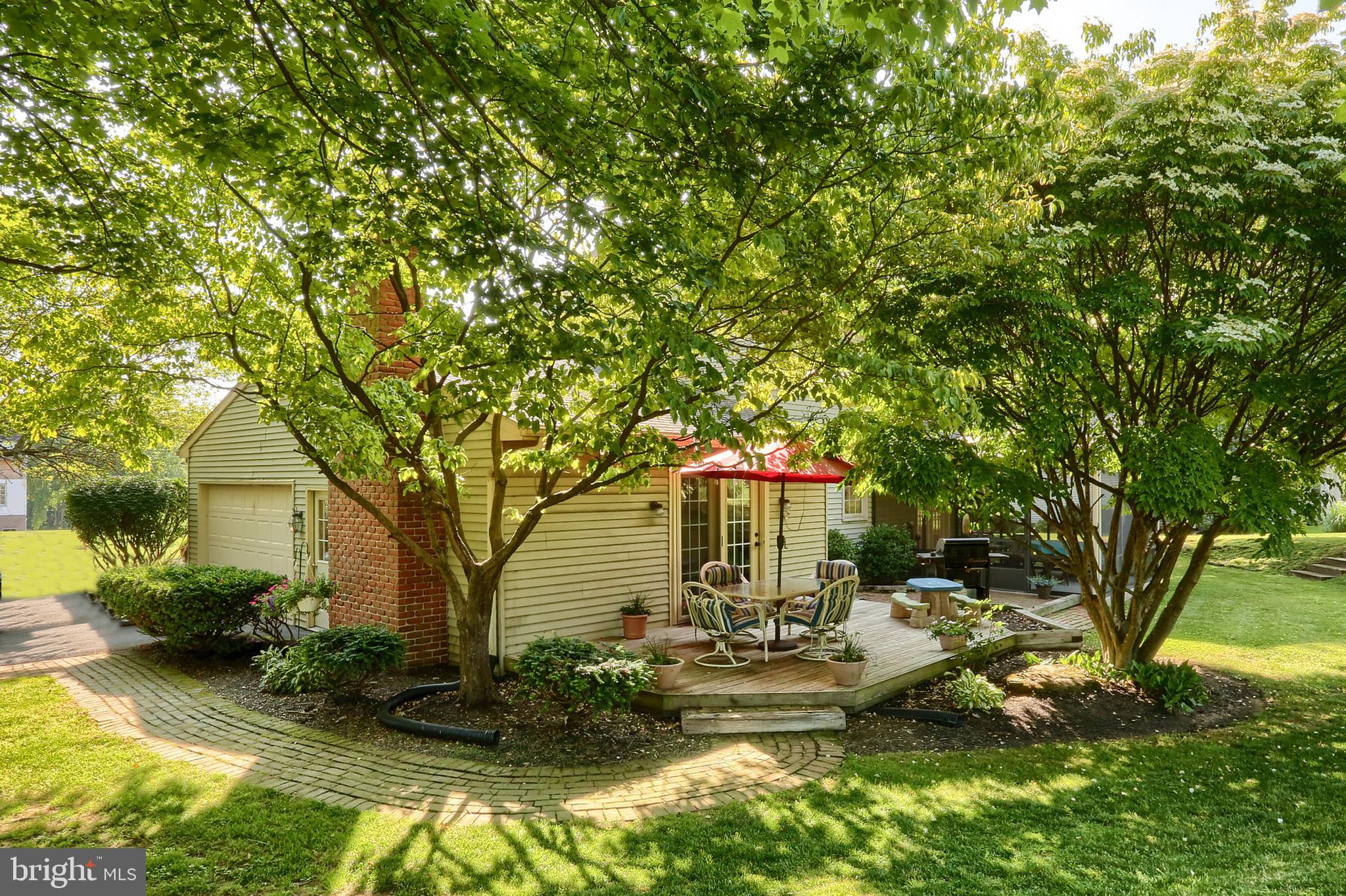 816 Hornig Road Lancaster, PA 17601 - Photo 4 of 24 Gallery Image 4